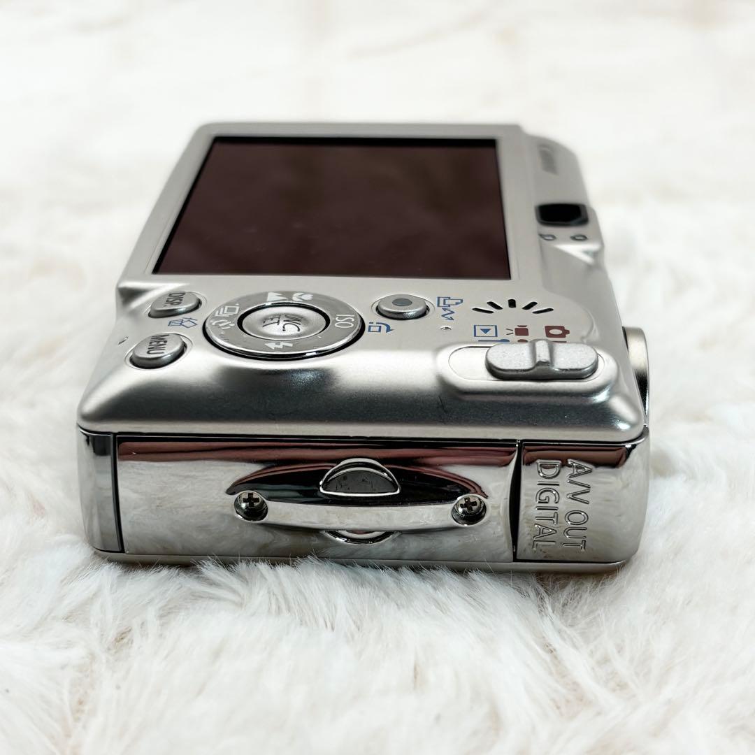 美品・動作良好✨ Canon IXY 70 シルバー