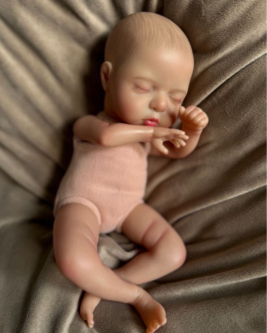 ★新品★BABESIDEリボーンドール 未熟児ベビーちゃん 30cm