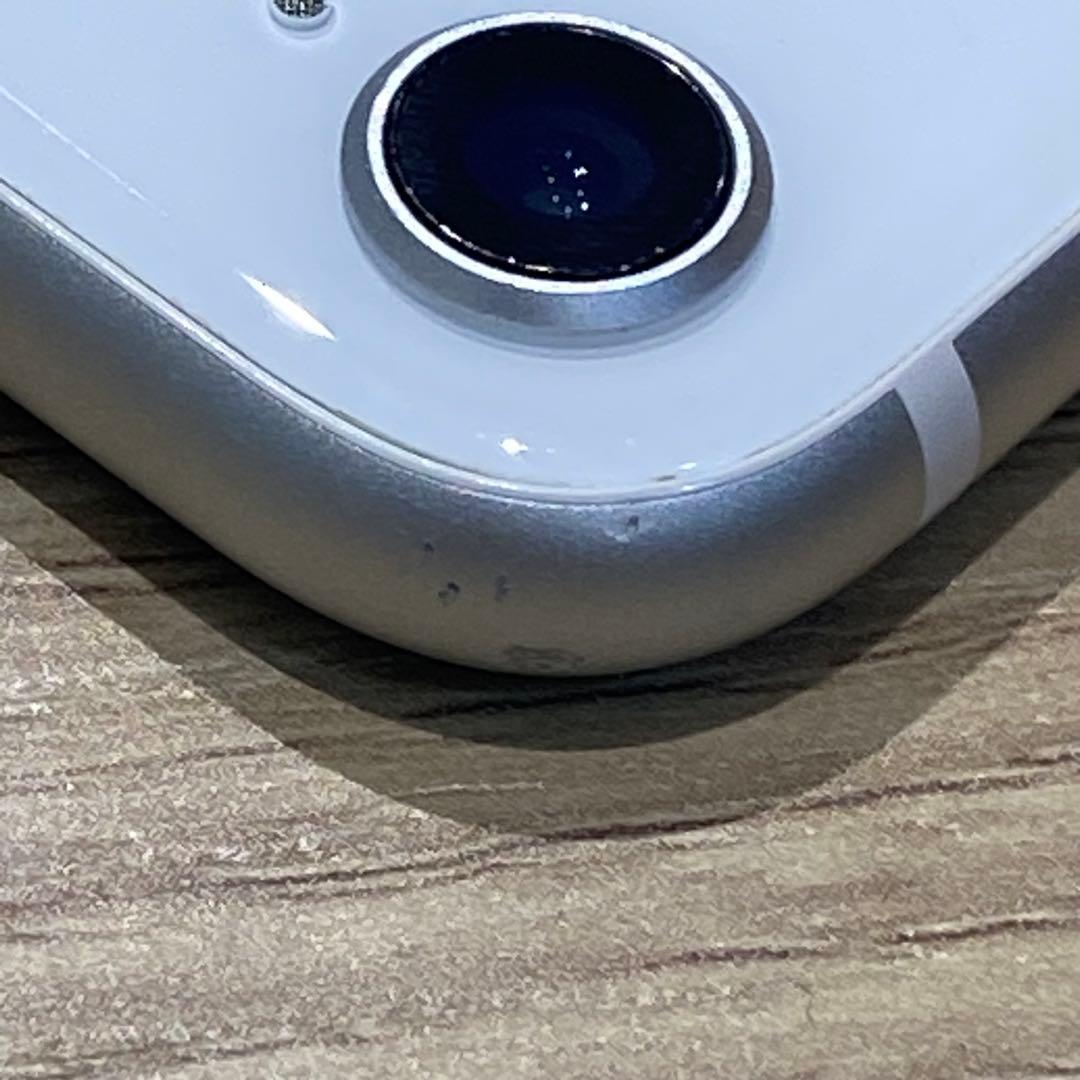 iPhone SE 第2世代 128GB ホワイト　Apple スマホ　ドコモ