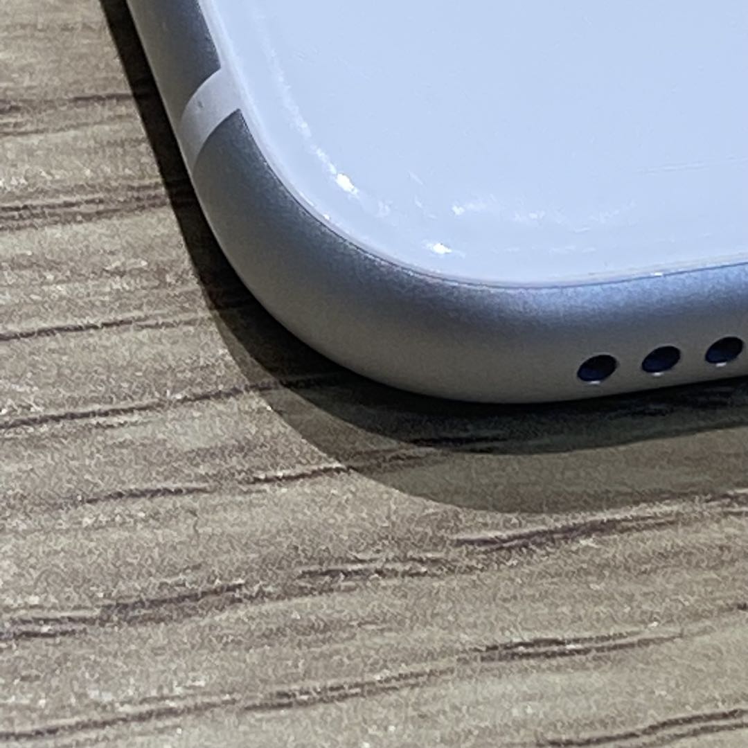 iPhone SE 第2世代 128GB ホワイト　Apple スマホ　ドコモ