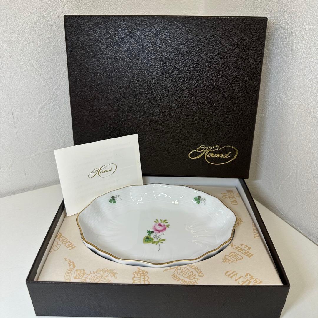 【未使用】ヘレンド　プレート　皿　白　花　花柄