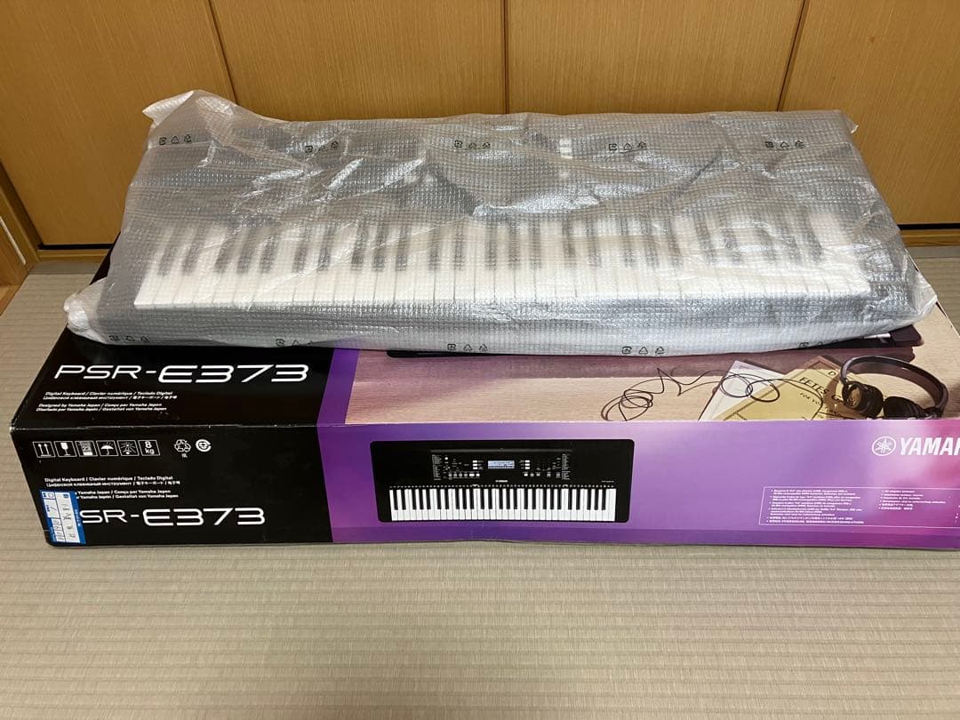美品　YAMAHA PSR-E373 61鍵盤 キーボード 箱あり Xスタンド付