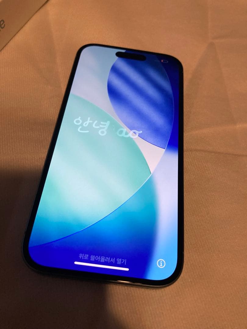 s*i様 Apple iPhone16 本体