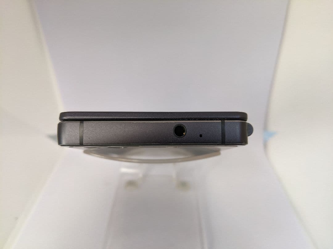 ２画面スマホ ZTE M Z-01K 64GB android8 Simフリー②