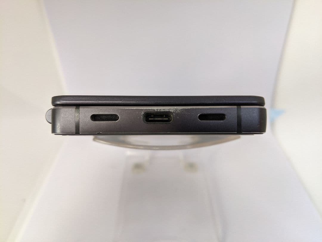 ２画面スマホ ZTE M Z-01K 64GB android8 Simフリー②