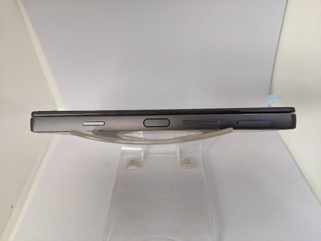 ２画面スマホ ZTE M Z-01K 64GB android8 Simフリー②