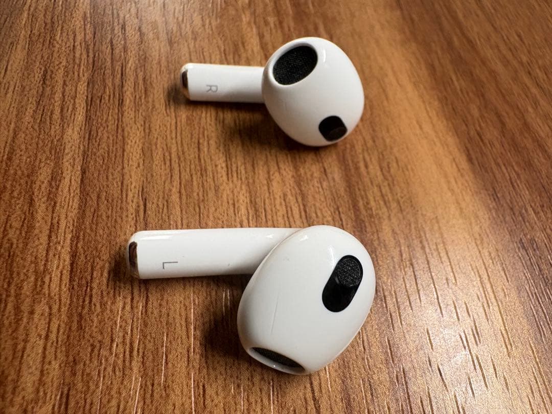 AirPods 第3世代　箱・コード付