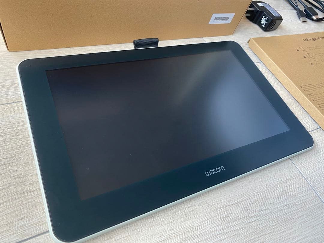 Wacom One 13.3インチ　液タブ本体