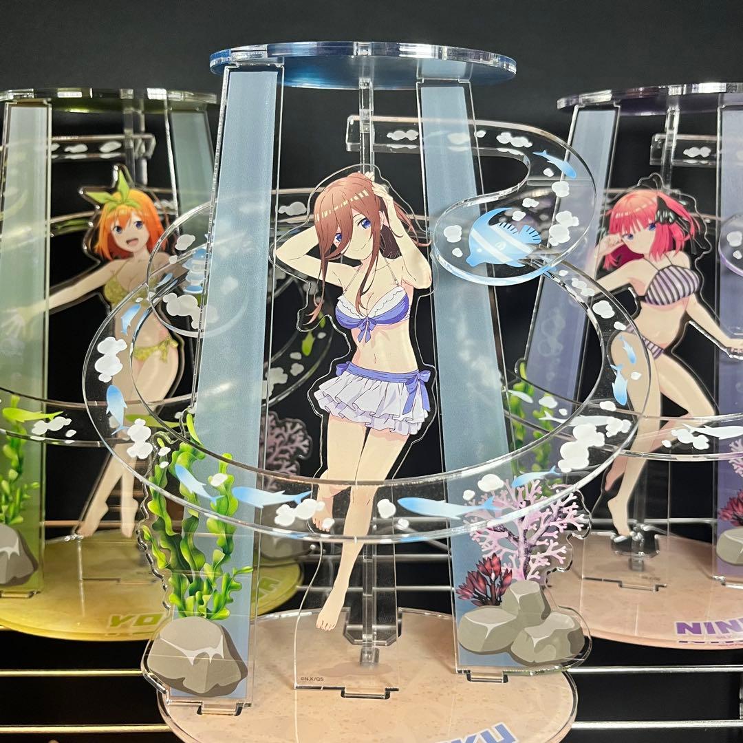 五等分の花嫁　コミケ　アクスタ　四葉　三玖　二乃　限定アクリルスタンド