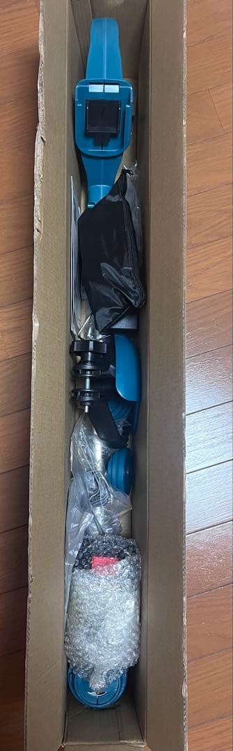 【大特価】草刈り機 充電式 草刈機 18V互換 1.2kg軽量 安全