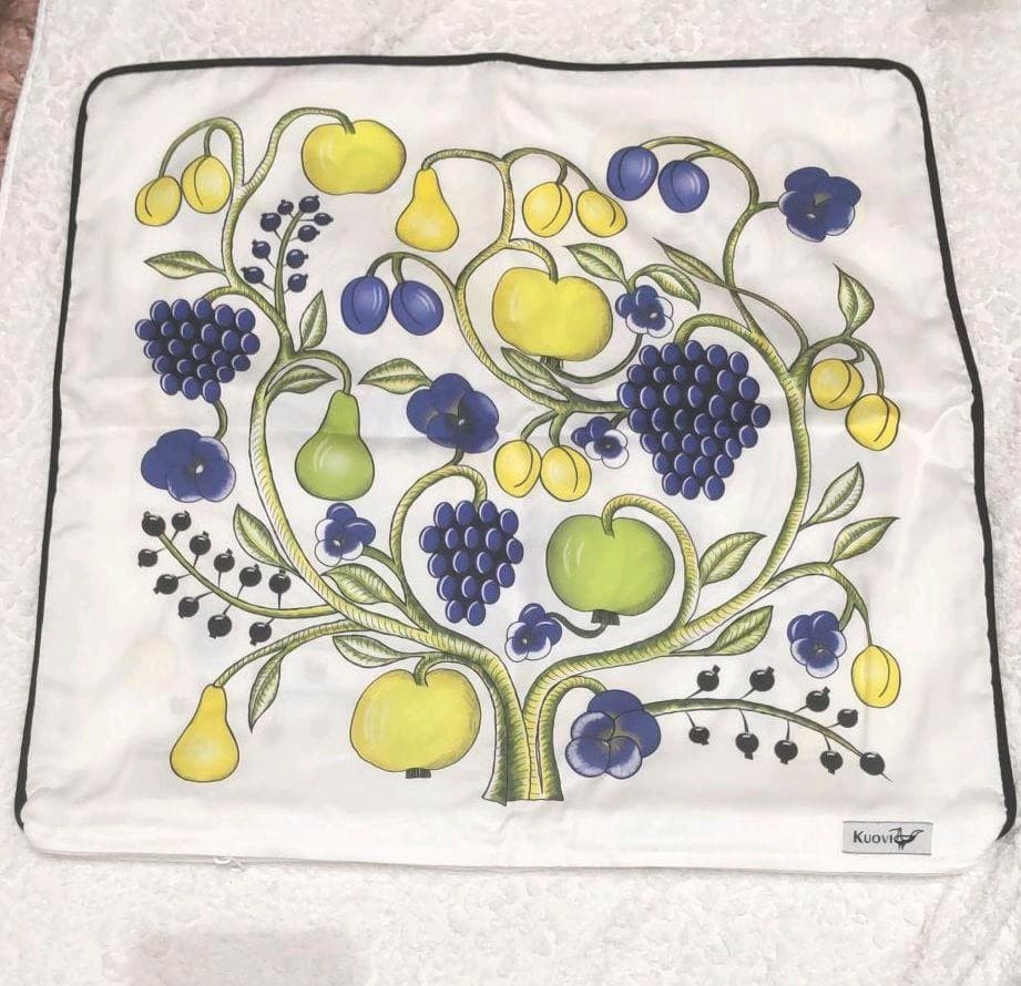 ARABIA　パラティッシ柄　 クッションカバー　カラフル　Kuovi クオヴィ