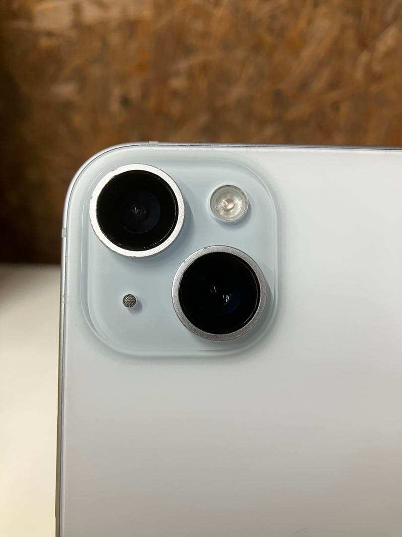 【美品】iPhone 15 256GB ブルー