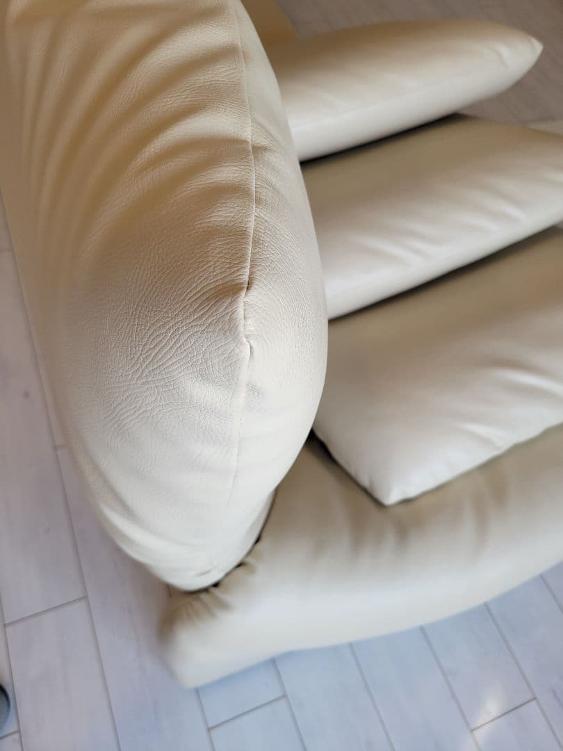 【引越大特価】カッシーナマラルンガ　レザーソファー3人掛けクッション2個付き