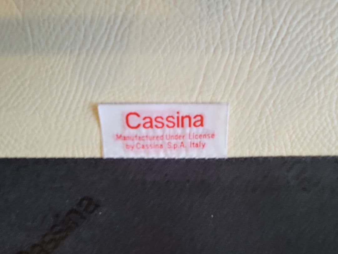 【引越大特価】カッシーナマラルンガ　レザーソファー3人掛けクッション2個付き