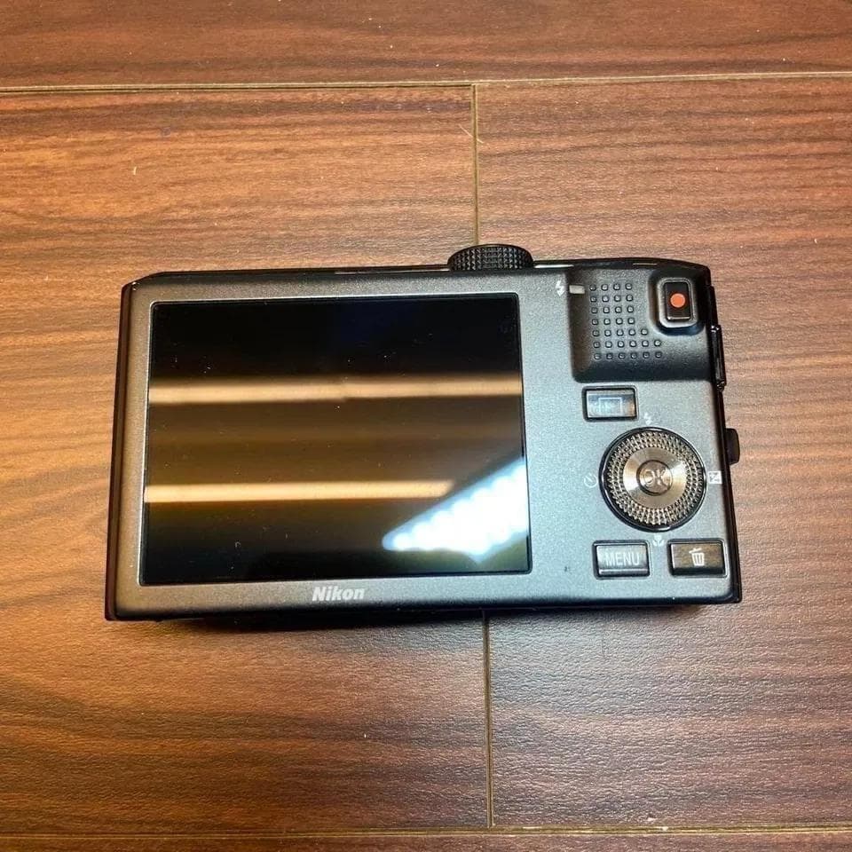 ニコン COOLPIX 8100 デジタルカメラ 3764