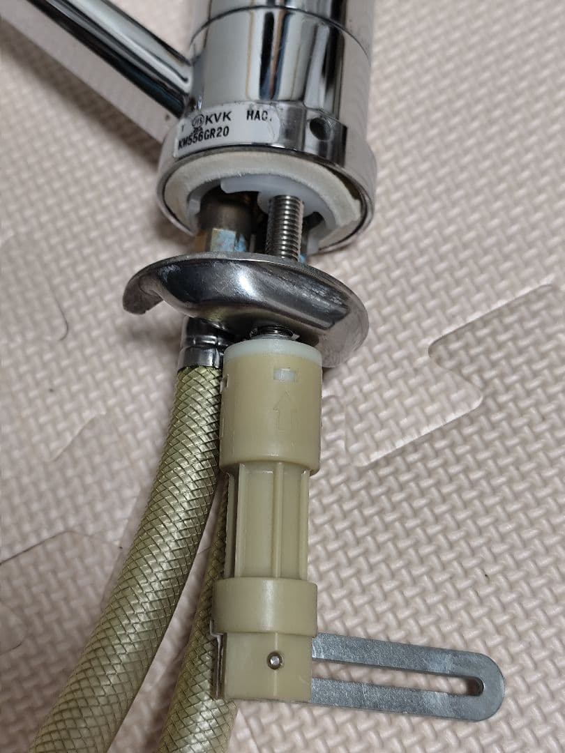 KVK KM556GR20 混合水栓　シングルレバー　キッチン水栓