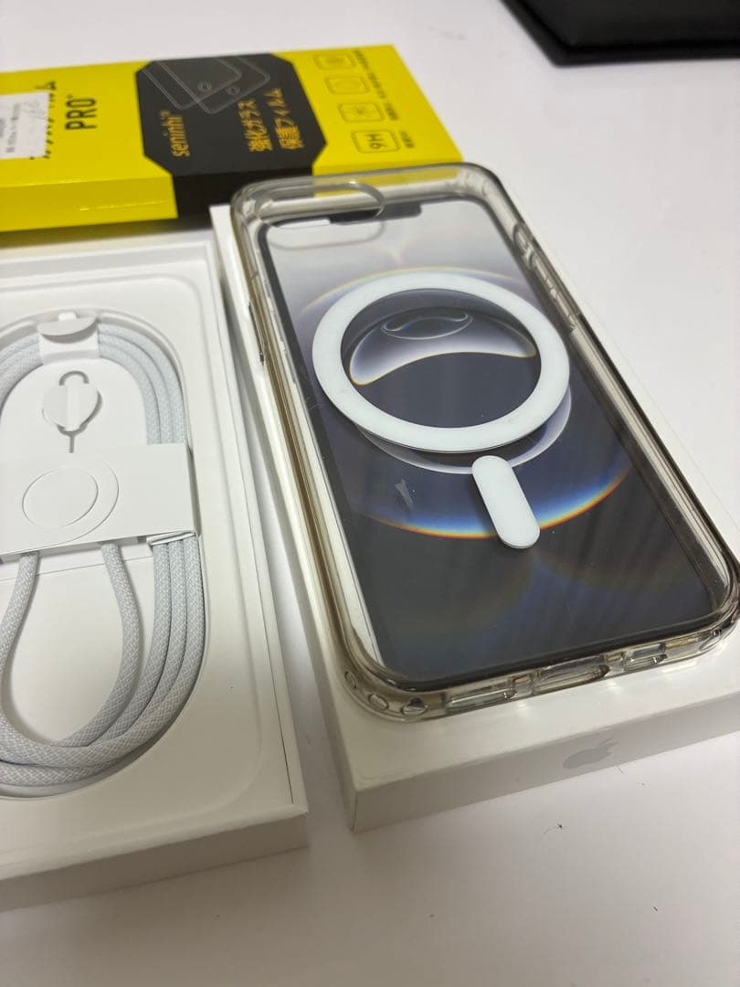 ふ*み様 iPhone16e 128GB ホワイト SIMフリー
