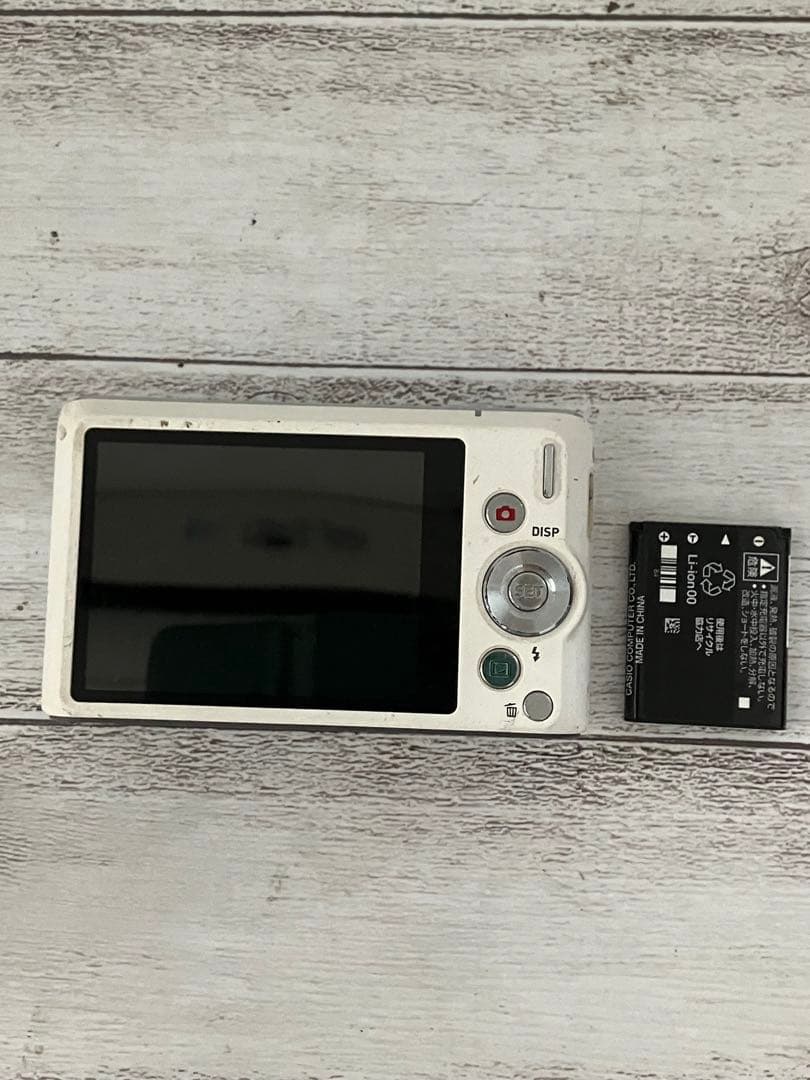 CASIO EXILIM 12メガピクセル コンパクトデジタルカメラ