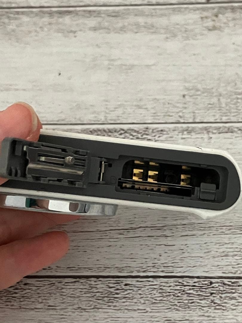 CASIO EXILIM 12メガピクセル コンパクトデジタルカメラ