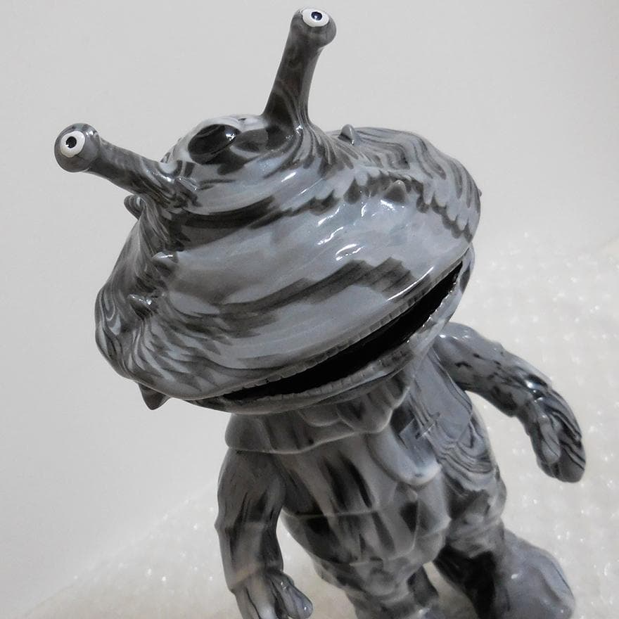 SECRETBASE カネゴン Triple Marble Black ver.