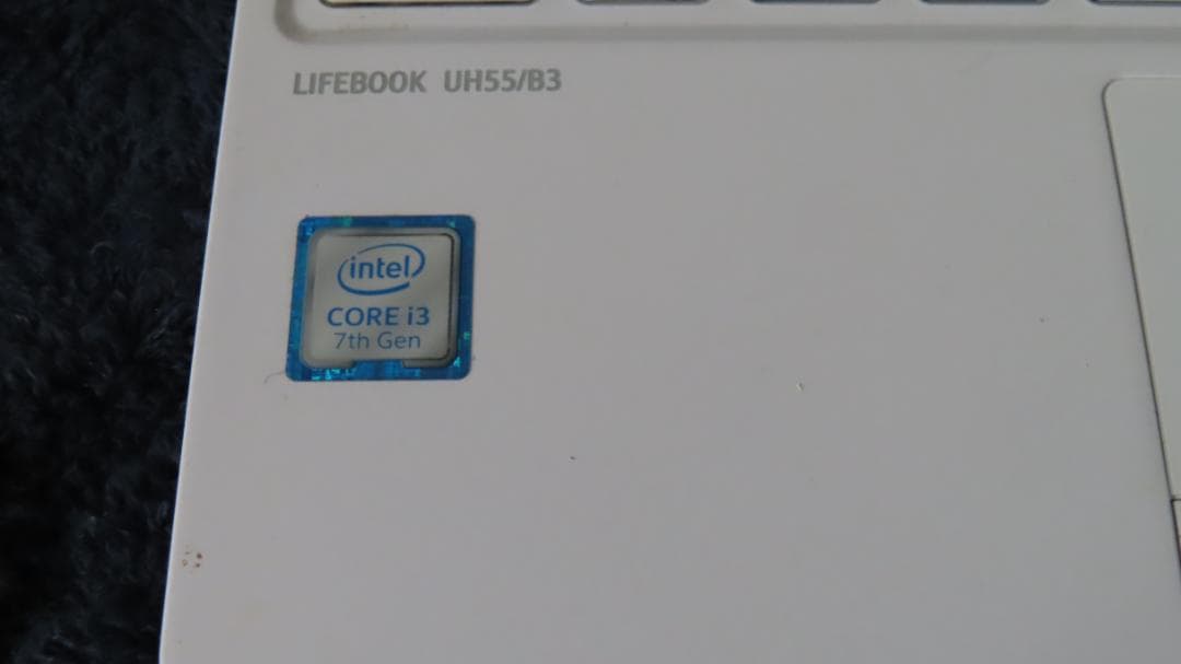 限定色さくらピンクFMVU55B3