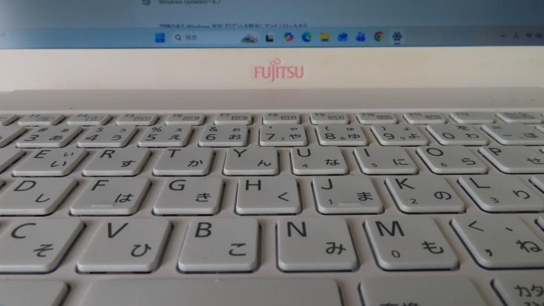 限定色さくらピンクFMVU55B3