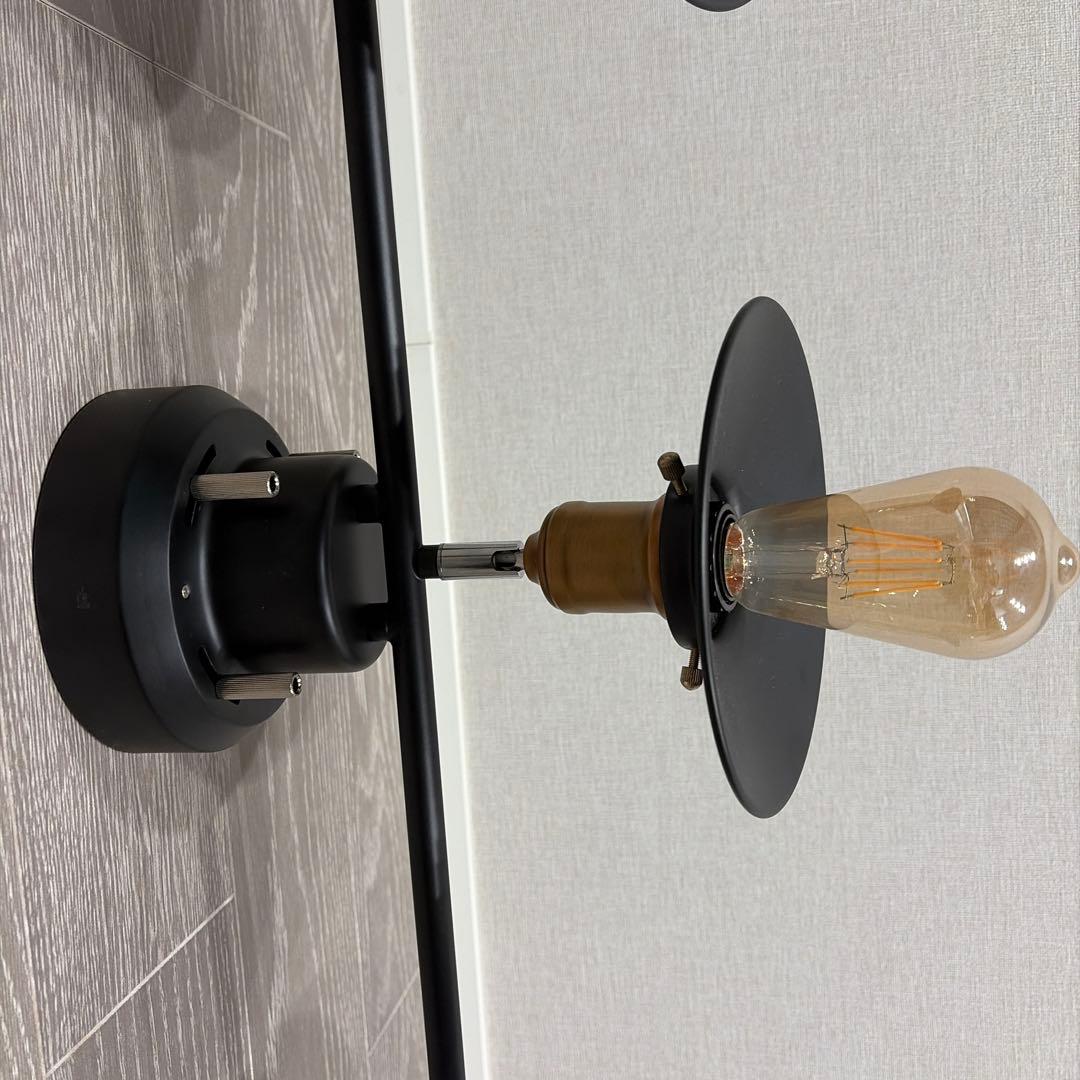 3灯モダンシーリングライト 黒 金属製(LEDフィラメント電球4個付属)