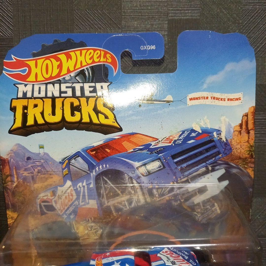 ホットウィールモンスタートラック2台セットポディウムクラッシャー