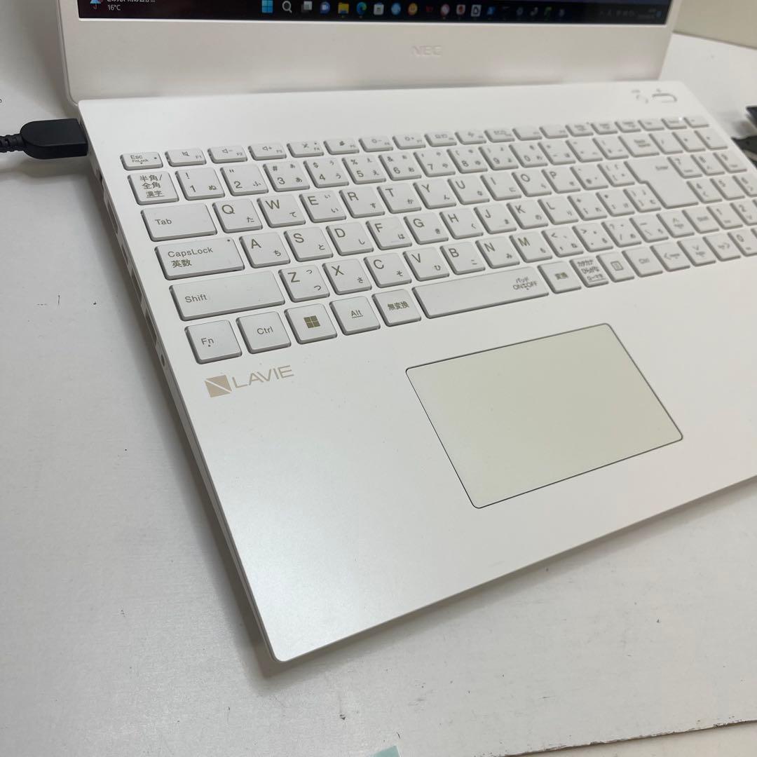 Windowsノート本体 NEC LAVIE N1555/F i5-1235U 8GB SSD512GB