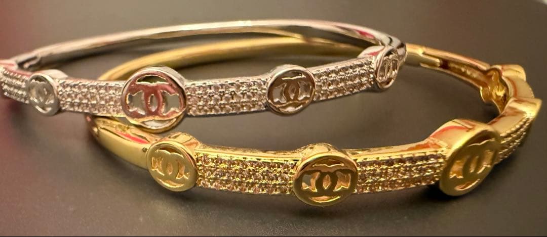 CHANELバングル シルバー/ゴールド2本セット