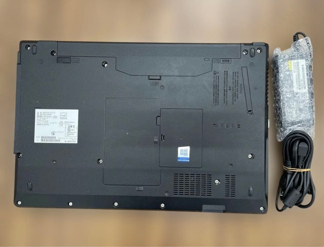 その他ノートPC本体 10135 LIFEBOOK A577 (8GB/256GB)
