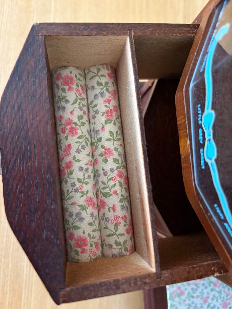 リトルグレイラビット　オルゴール付きジュエリーボックス