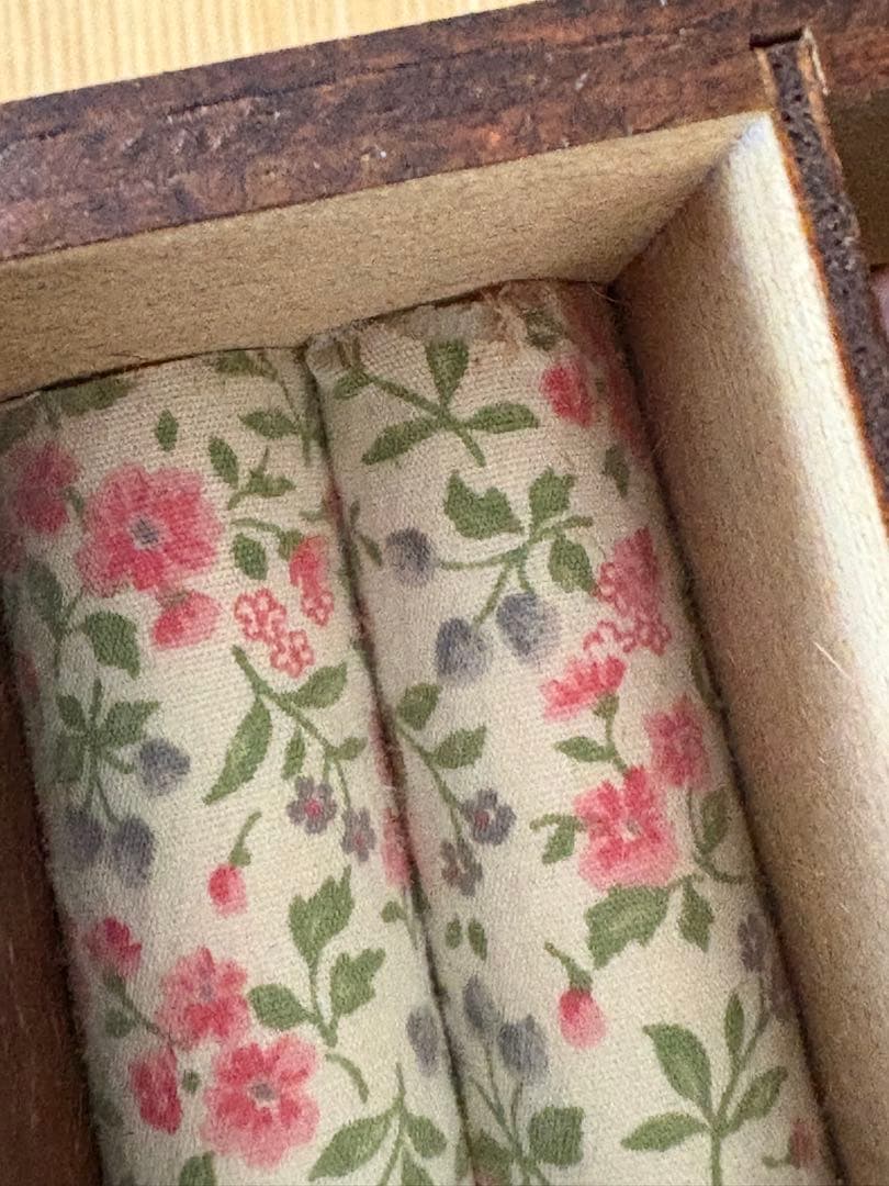 リトルグレイラビット　オルゴール付きジュエリーボックス