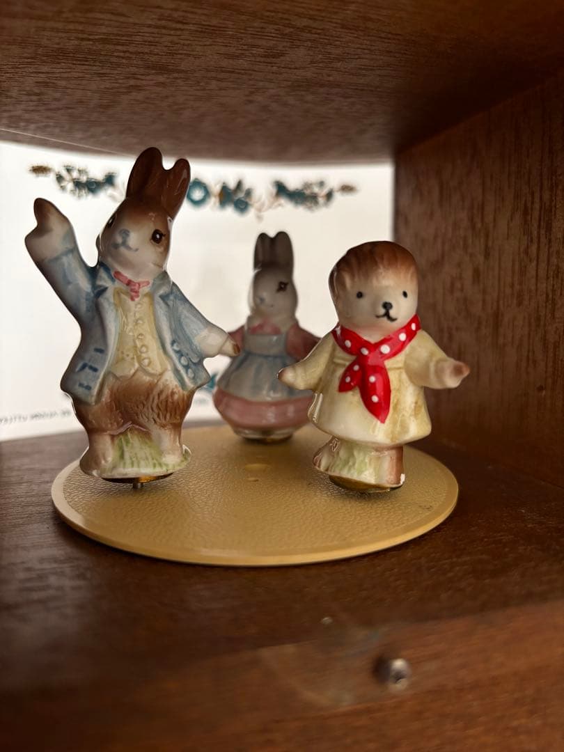 リトルグレイラビット　オルゴール付きジュエリーボックス