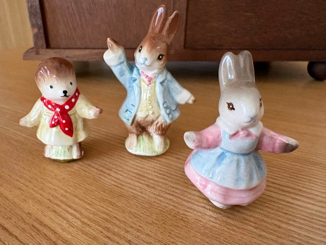 リトルグレイラビット　オルゴール付きジュエリーボックス