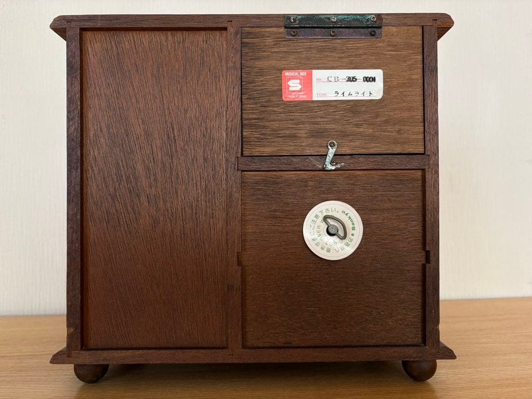 リトルグレイラビット　オルゴール付きジュエリーボックス