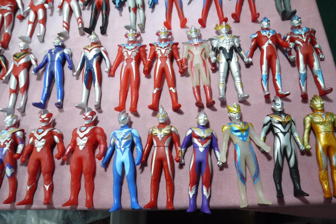 ウルトラヒーローシリーズ500　ウルトラマンソフビ　95体