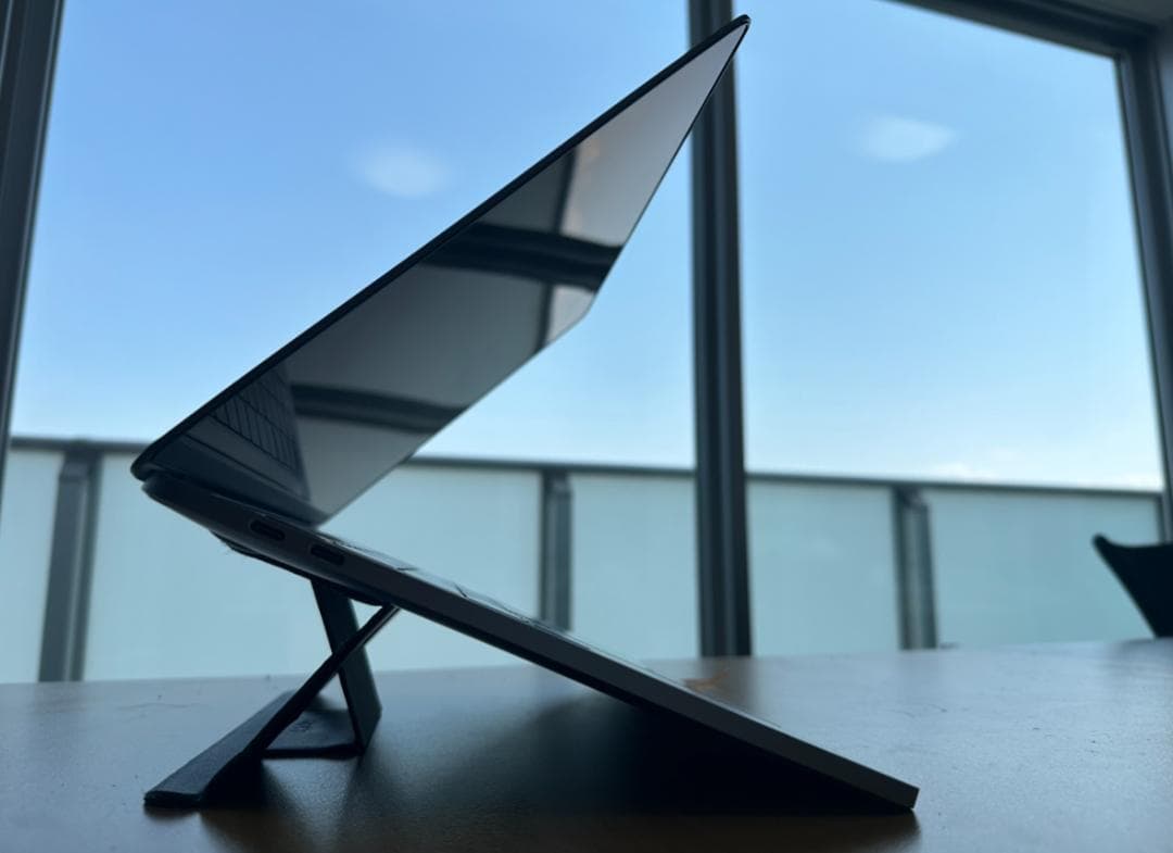 MACBOOK PRO MVVJ2・L2J/A