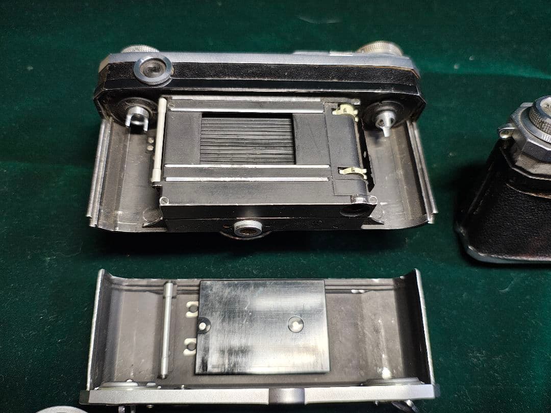 Kuev キエフ フィルム　2台　ケース付き