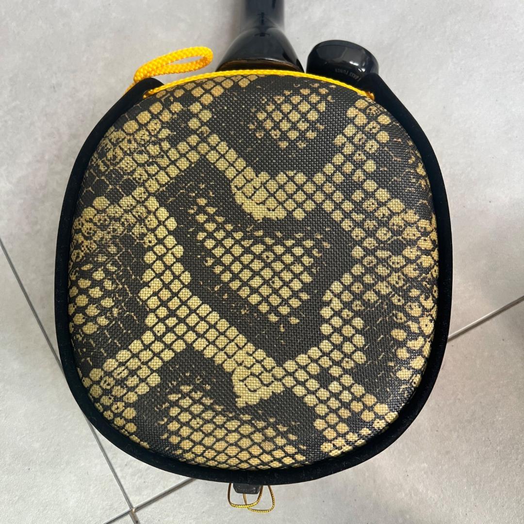 沖縄三線　全長約80cm　ウマ　つめ　セミハードケース　へび　教本