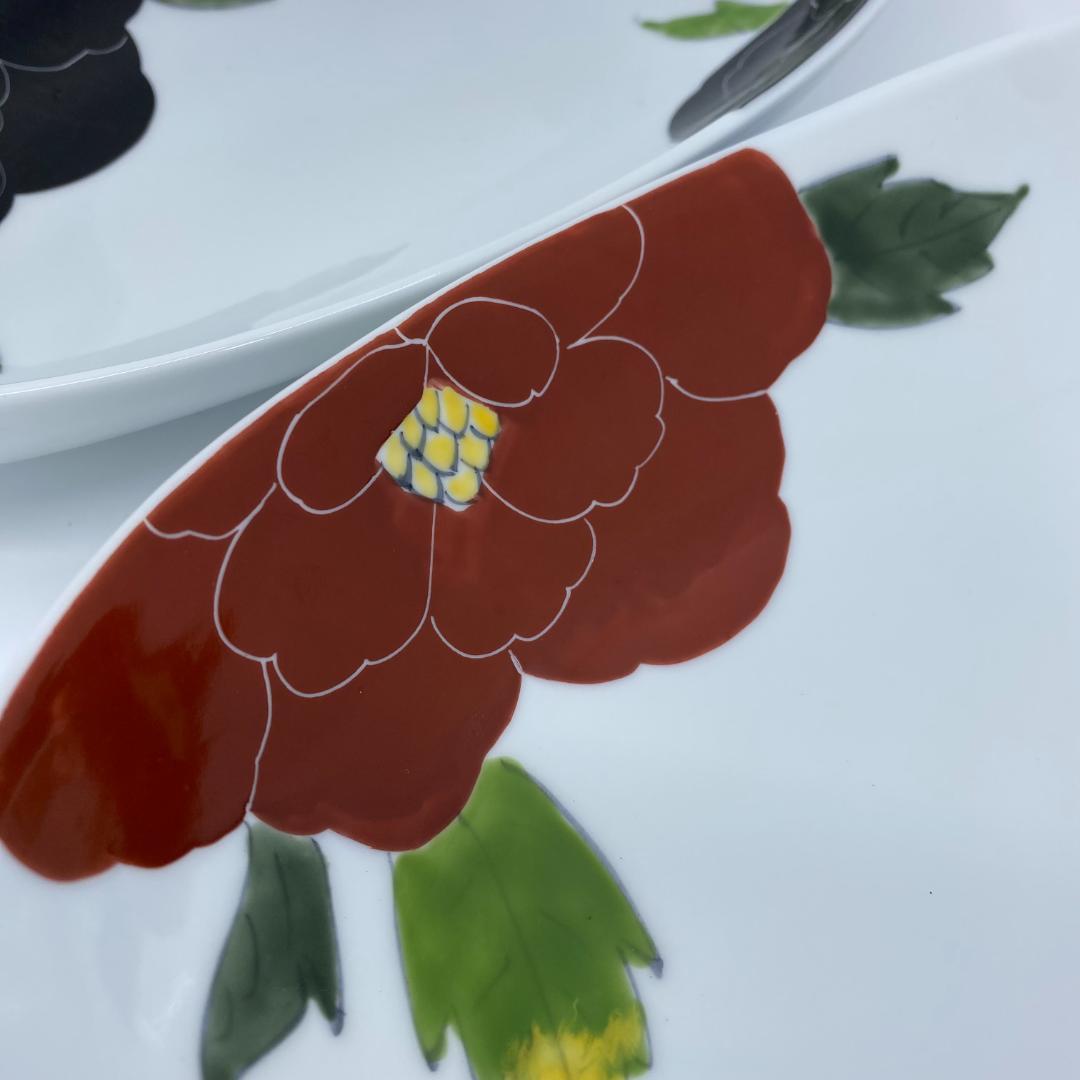 有田焼 泰山 赤牡丹・黒牡丹 カレー皿 2個セット