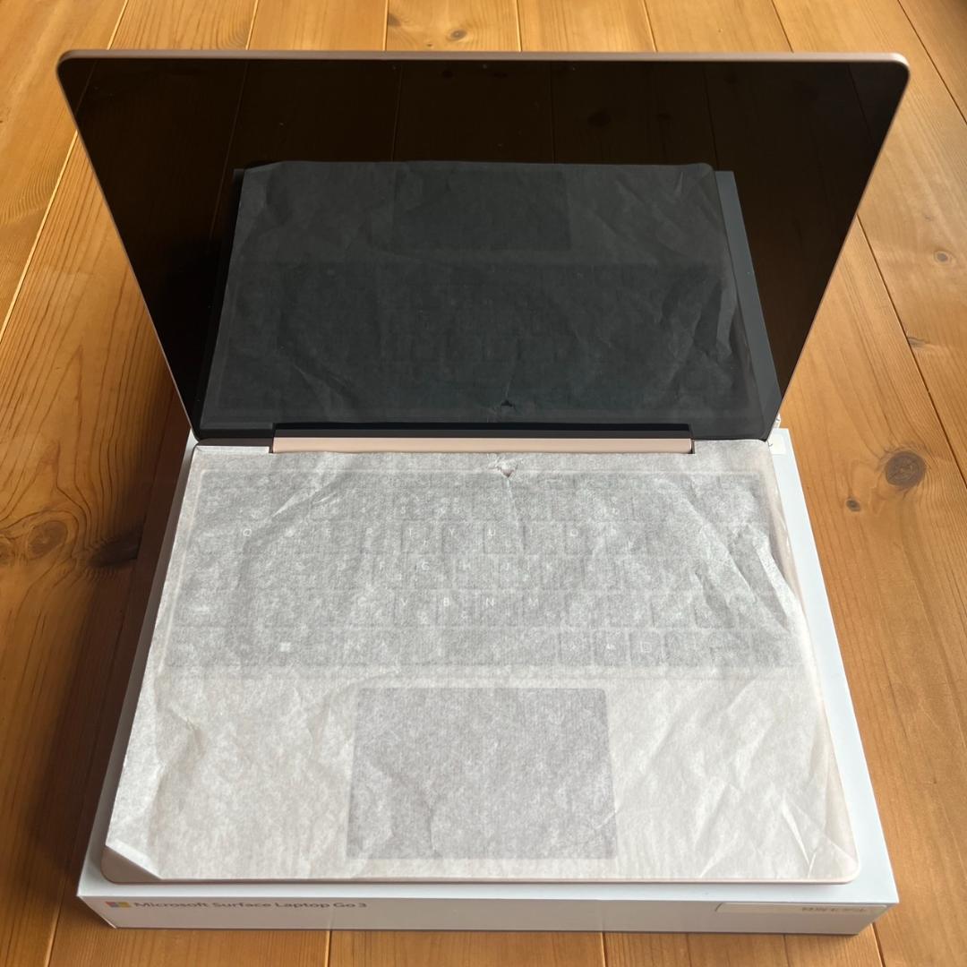 【NU】Surface Laptop Go3　特別モデルEP2-29491