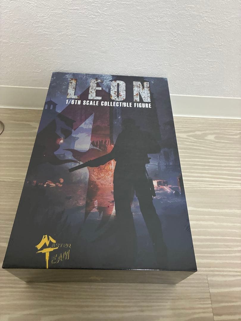 KENNEDY 1/6フィギュアMTT017 re4 バイオハザードMTTOYS