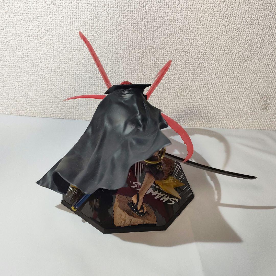 ☆　フィギュアーツzero　ワンピースフィギュア　シャンクス　覇王色の覇気　☆