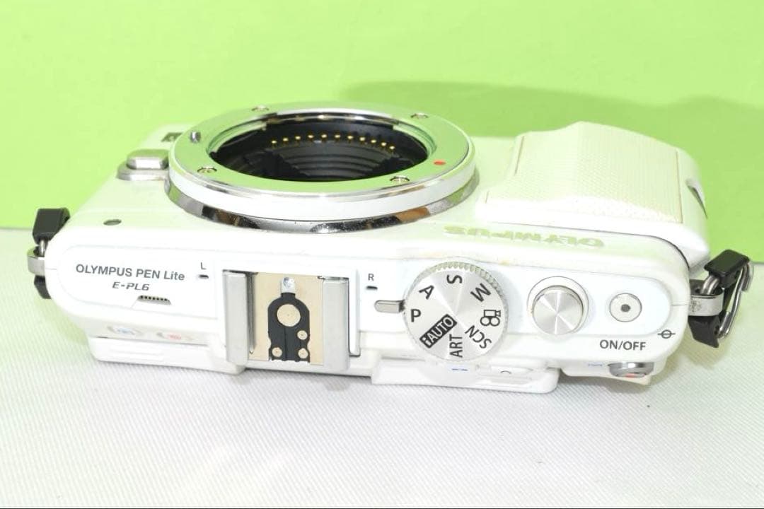OLYMPUS E-PL6 ☆送料無料☆