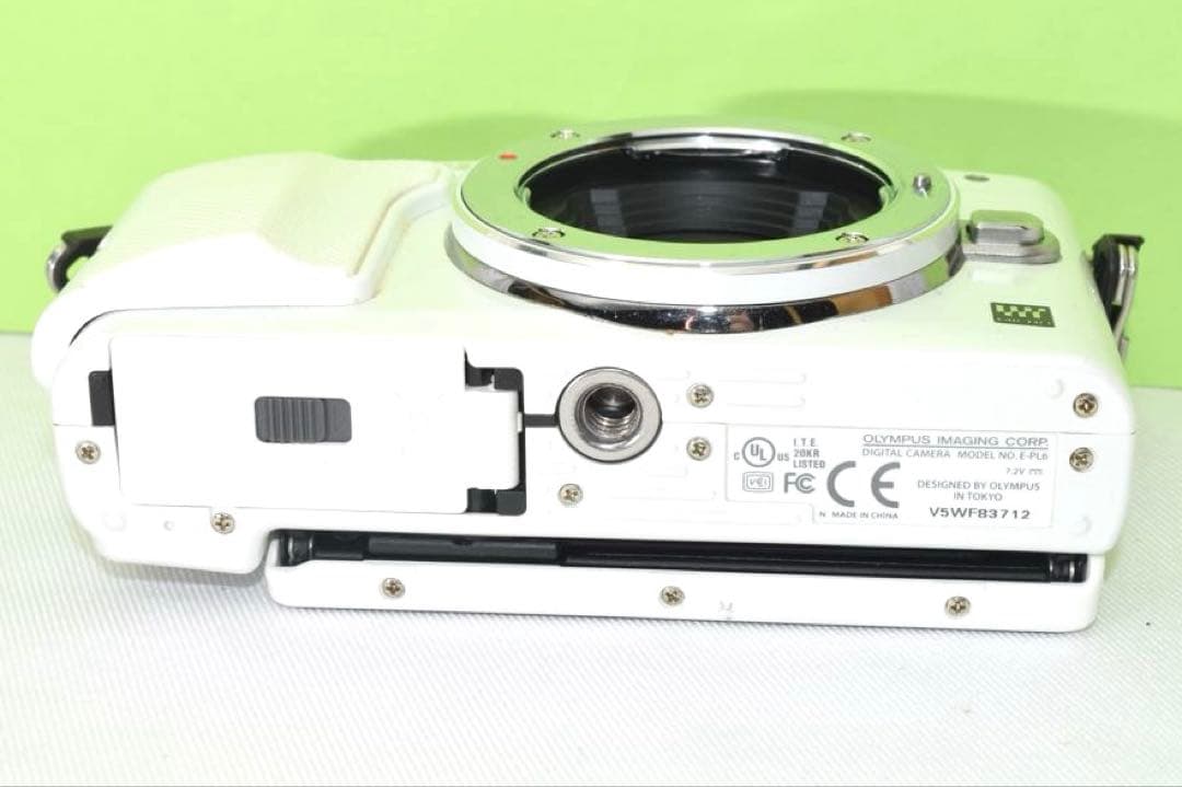 OLYMPUS E-PL6 ☆送料無料☆
