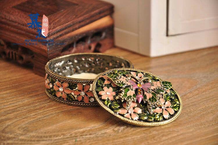 レトロすず合金透かし彫り花蝶々アクセサリーケース