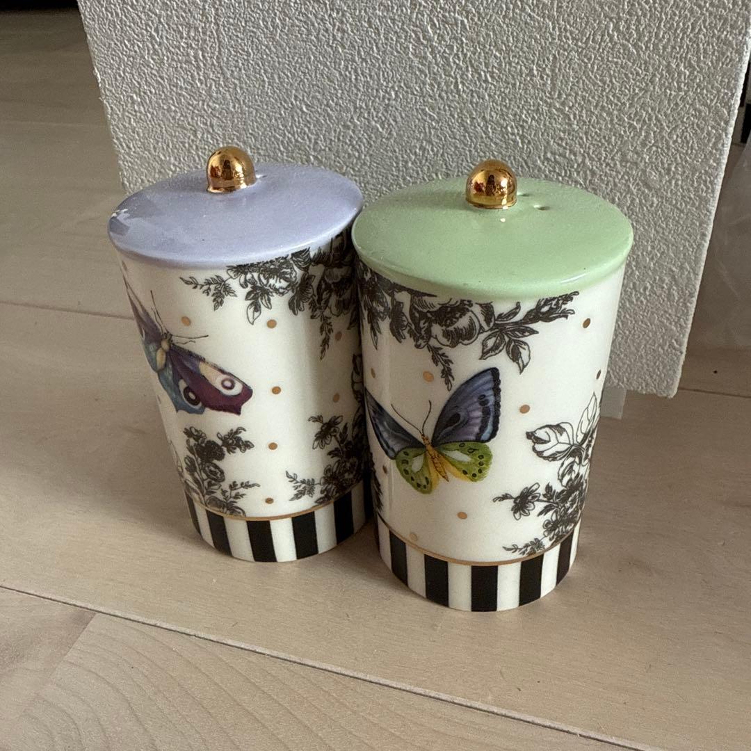 新作 マッケンジーチャイルズ 蝶 花柄　ソルト・ペッパー入れセット