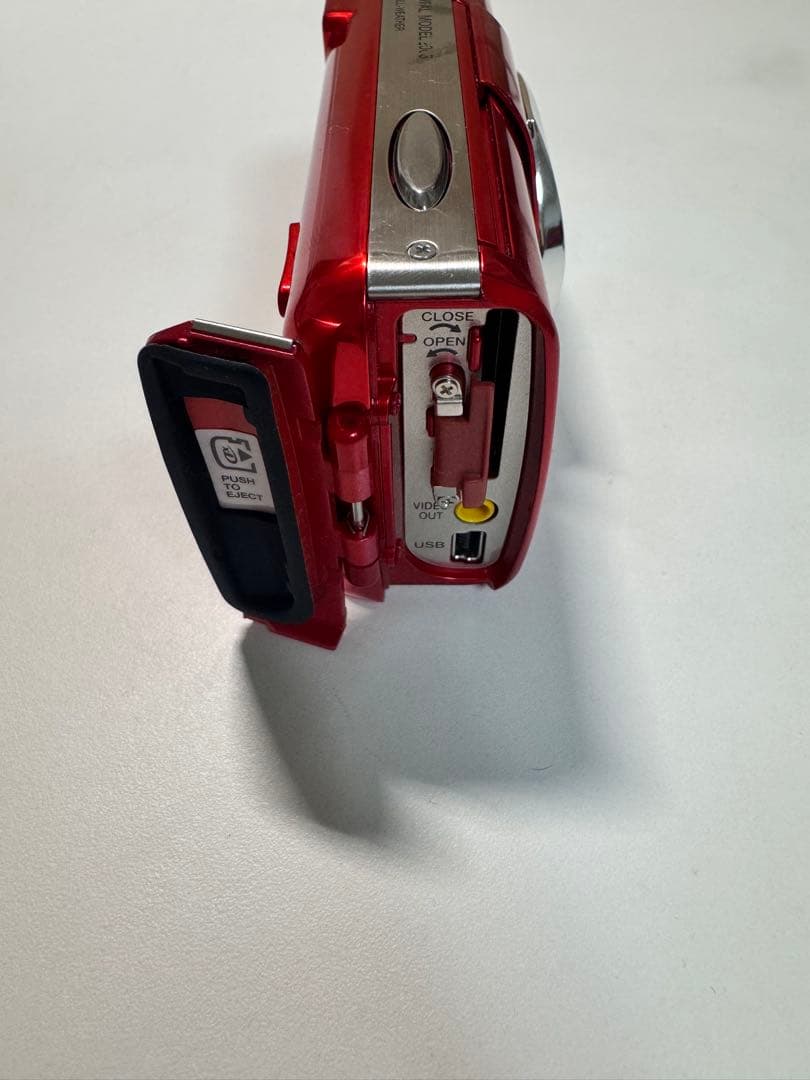OLYMPUS μ-20 Ferrari DIGITAL MODEL 2003