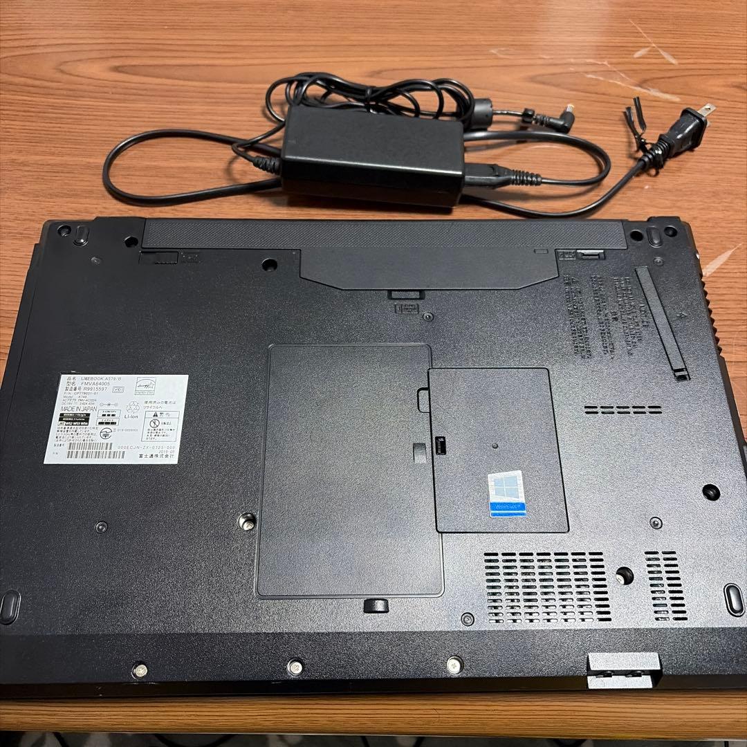 富士通　15.6インチノート　第8世代